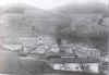 village et usine.jpg (79433 octets)